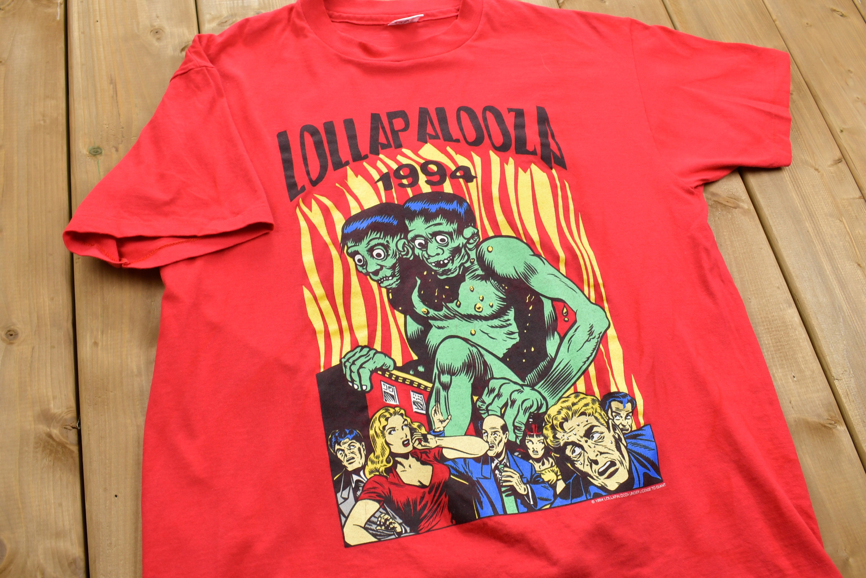 RARE Dead Stock 1994 Lollapalooza Tour T-shirt / Band Tee / Single 