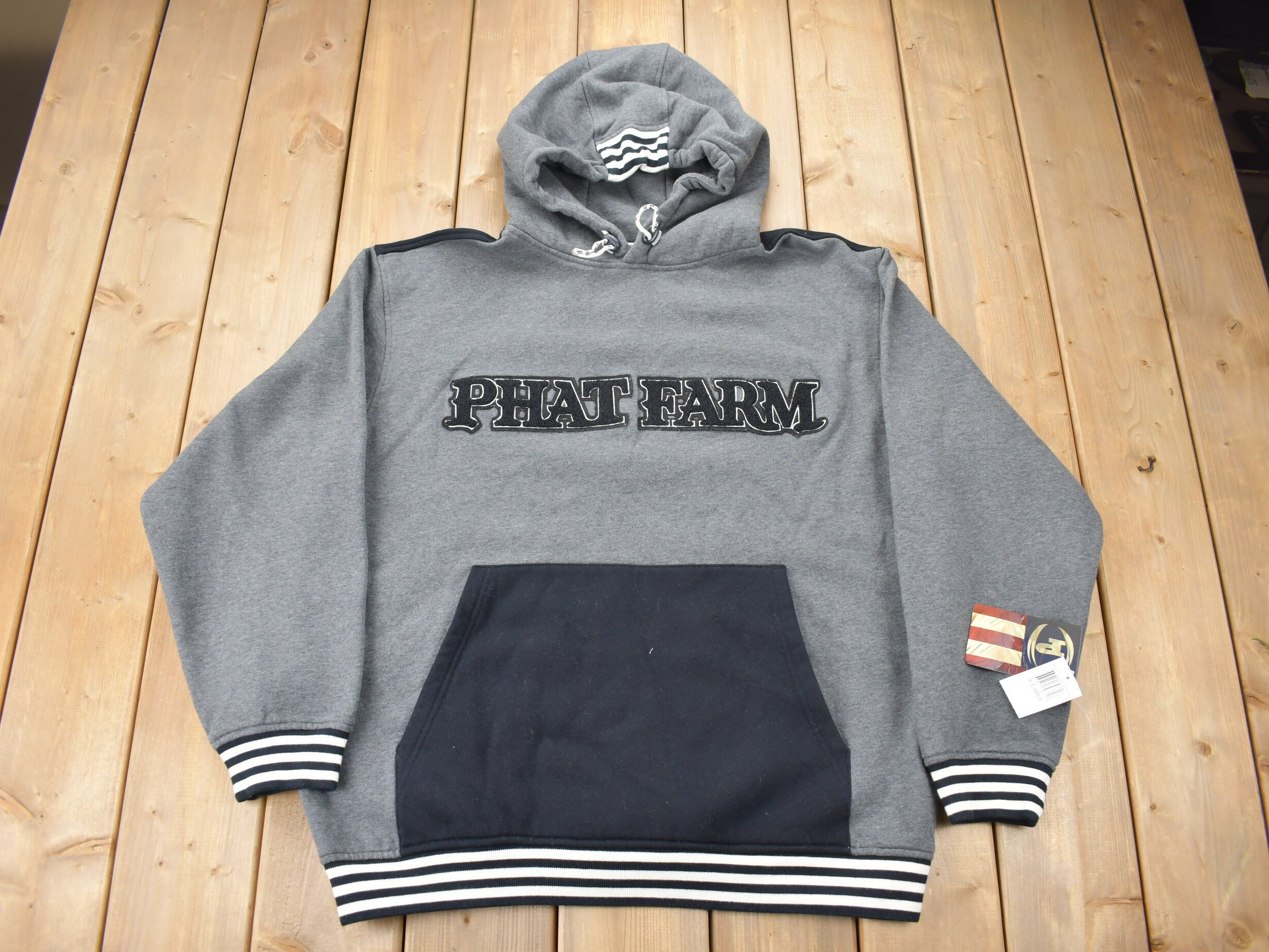 Vintage Deadstock Y2K Phat Farm Embroidered Hoodie Vintage Deadstock Y2K Phat Farm Embroidered Hoodie