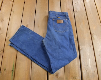 Vintage 1990s Wrangler Jeans Size 34 x 32 / American Vintage / Workwear / Streetwear / Vintage Pants