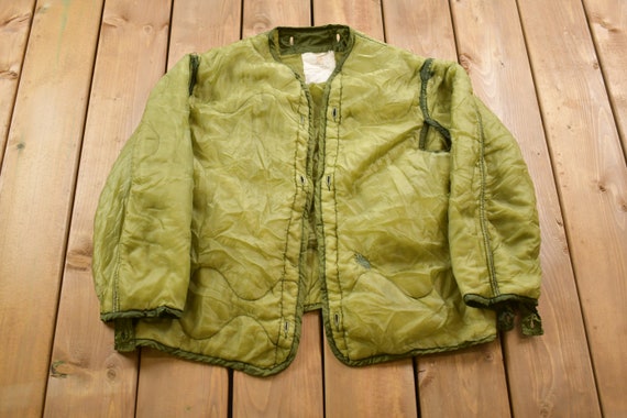 Vintage 1980s US Military M65 Liner Jacket / Button up Jacket / US Army Green / Vintage Army / Streetwear Fashion / Army Jacket / 80s Liner - Etsy UK Vintage 1980s US Military M65 Liner Jacket / Button up Jacket / US Army Green / Vintage Army / Streetwear Fashion / Army Jacket / 80s Liner - Etsy UK