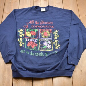 Vintage 1990s Flowers Graphic Crewneck Sweatshirt / 90s Crewneck / Souvenir / Athleisure / Streetwear / Travel And Tourism / Made In USA