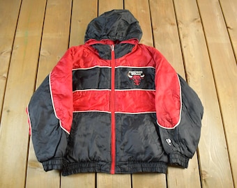 Vintage 1990s Reversible Chicago Bulls NBA Pro Player Puffer Jacket Youth Large  / Patchwork / Color Block / 90s Bulls Jacket / Embroidered