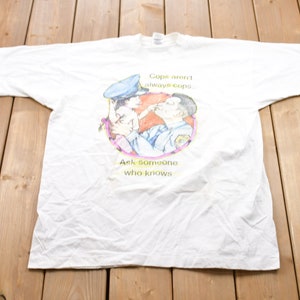 Vintage 1990s Cops Grafik T-Shirt / Grafik / 80er / 90er Jahre / Streetwear / Retro Style / Einzelstich / Made In USA