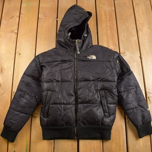 Vintage 1990s The North Face Winter Jacket / Winter Ski Coat / Athletic Zip Up / Outdoorsman / Winter Outerwear / Womens