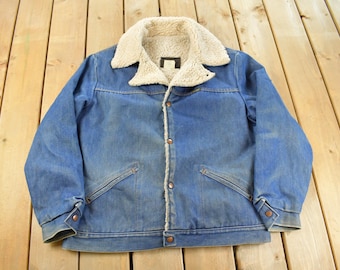 Vintage 1970s Wrangler Sherpa Lined Denim Jean Jacket Men's 2XL / 70s Trucker Jacket / True Vintage / Outdoors / Made In USA