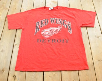 Vintage 1990s Detroit Red Wings T-Shirt Mens XL / Lee Sport / NHL / 90s Streetwear / Vintage Athleisure / Hockey / Sportswear