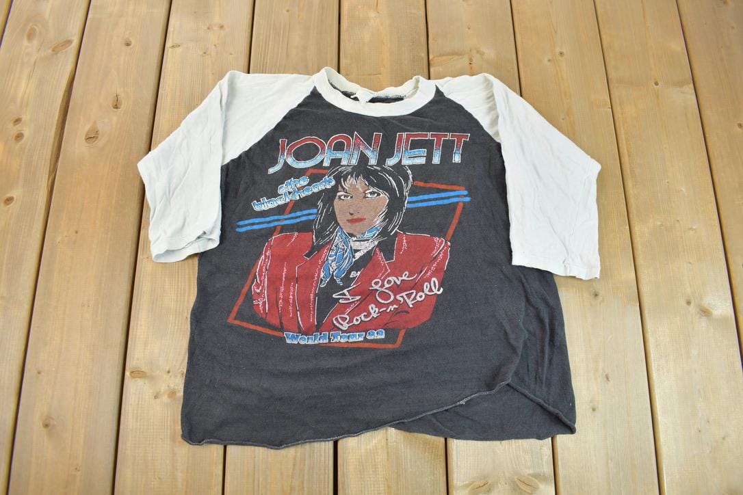 じみページ　ジョーン•ジェット1982USツアーTシャツ Vintage 1982 Joan Jett & the Blackhearts World Tour Raglan Band