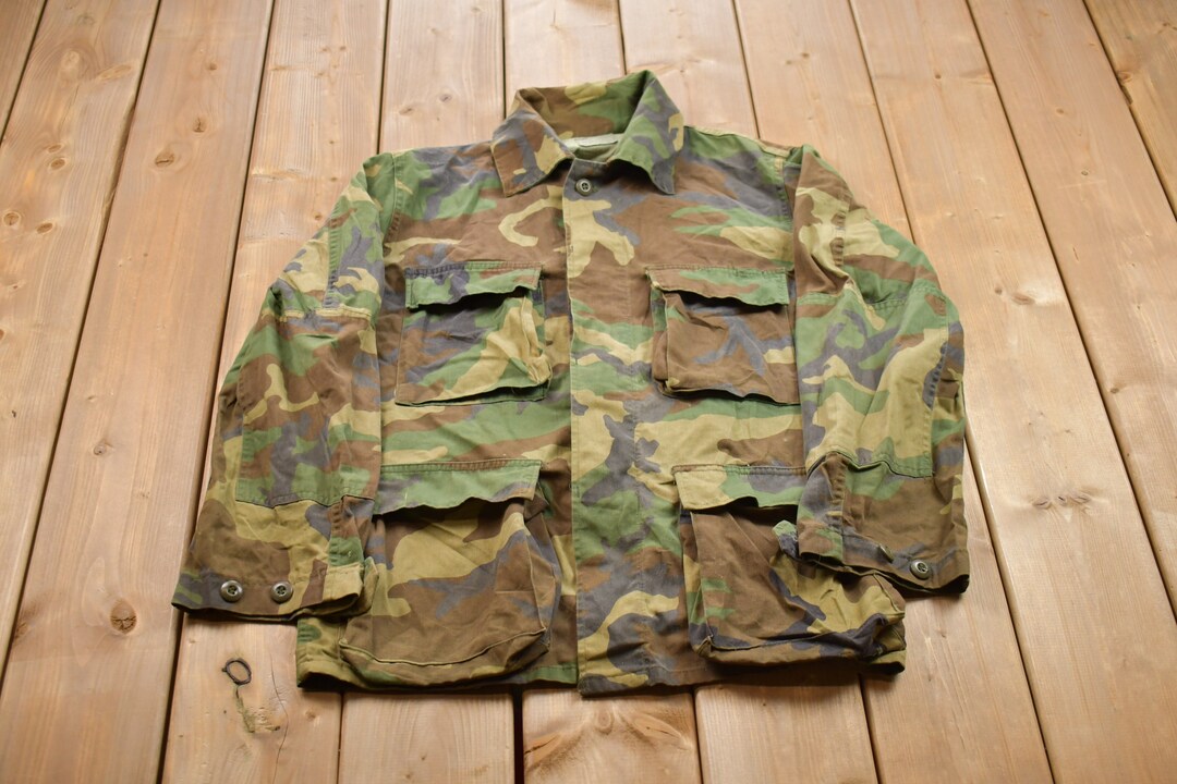 Vintage Military Button up Shirt/ USMC / US Army Green / Militaria