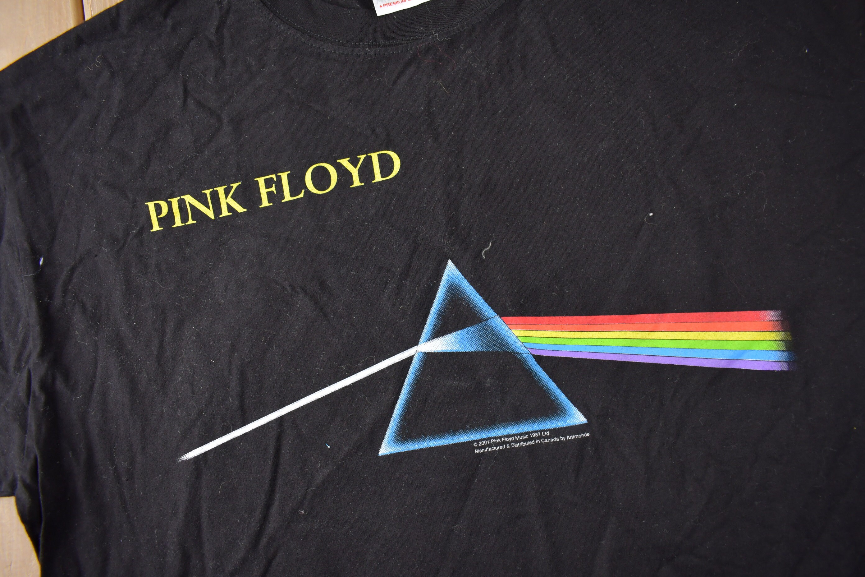 Vintage 2001 Pink Floyd Dark Side of the Moon Graphic Band T-shirt 
