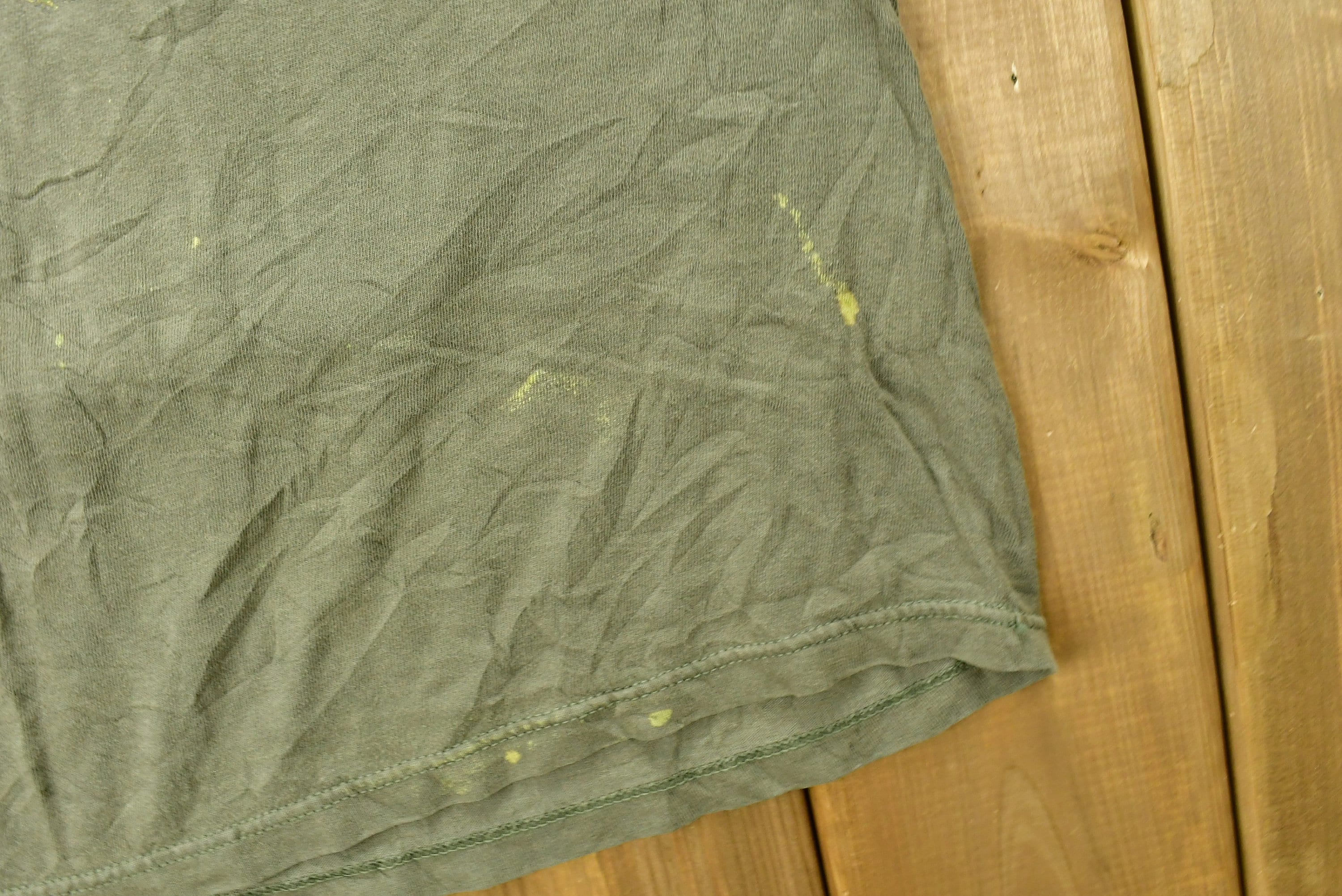 Vintage 1995 Jimmy Buffets Barometer Soup Tour T-shirt Men