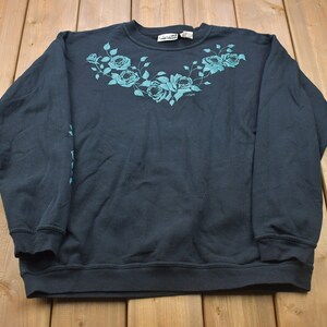Vintage 1990s Originals Floral Crewneck Sweatshirt / 90s Crewneck / Women&#39;s Vintage / Essential / Streetwear / 90s