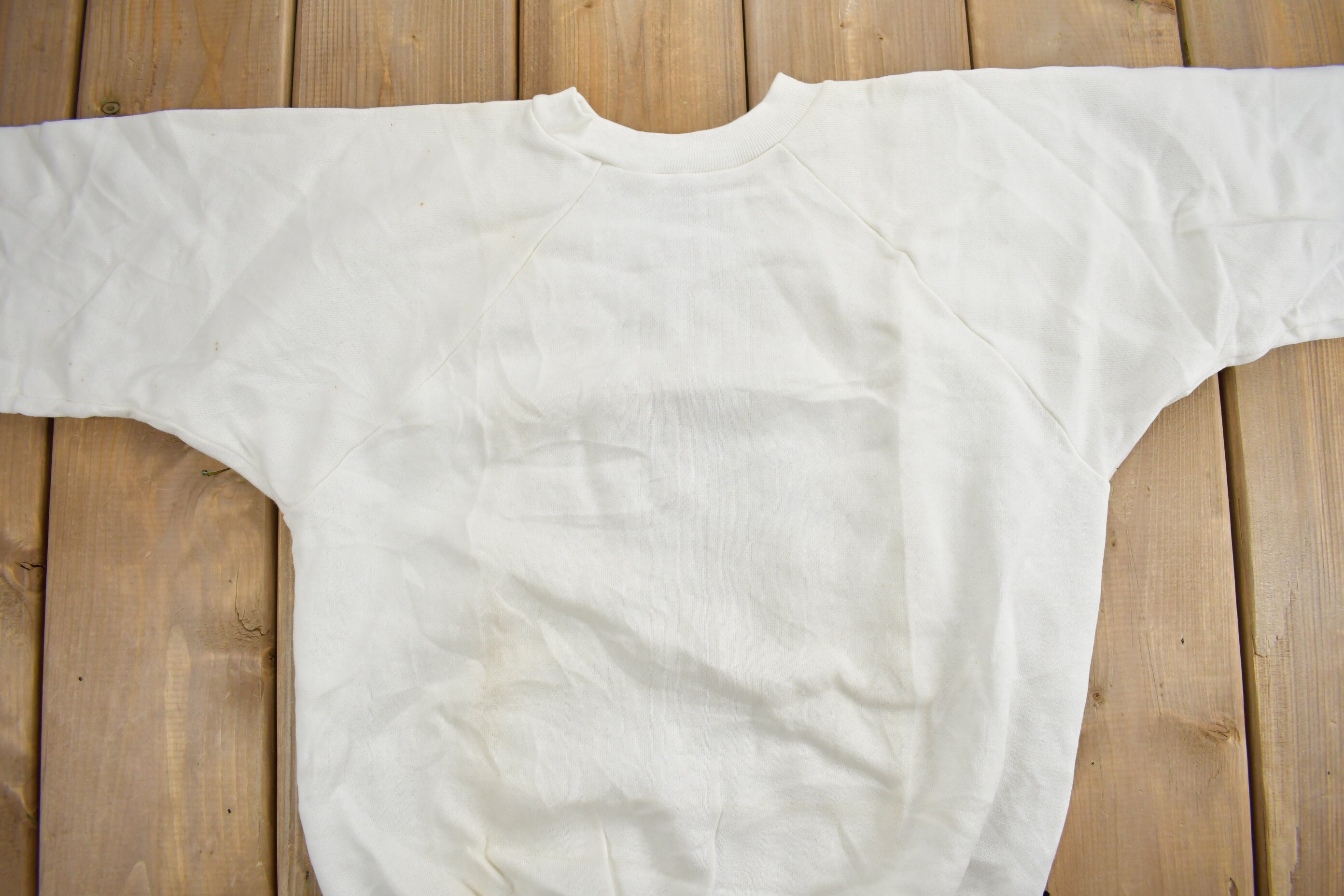 Vintage 1970s Blank Raglan Crewneck Sweatshirt / 70s Crewneck 