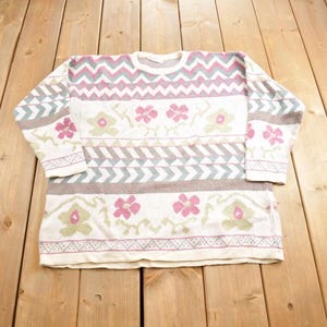 Vintage 1980s Cute Flower Knit Crewneck Sweater Made In Canada