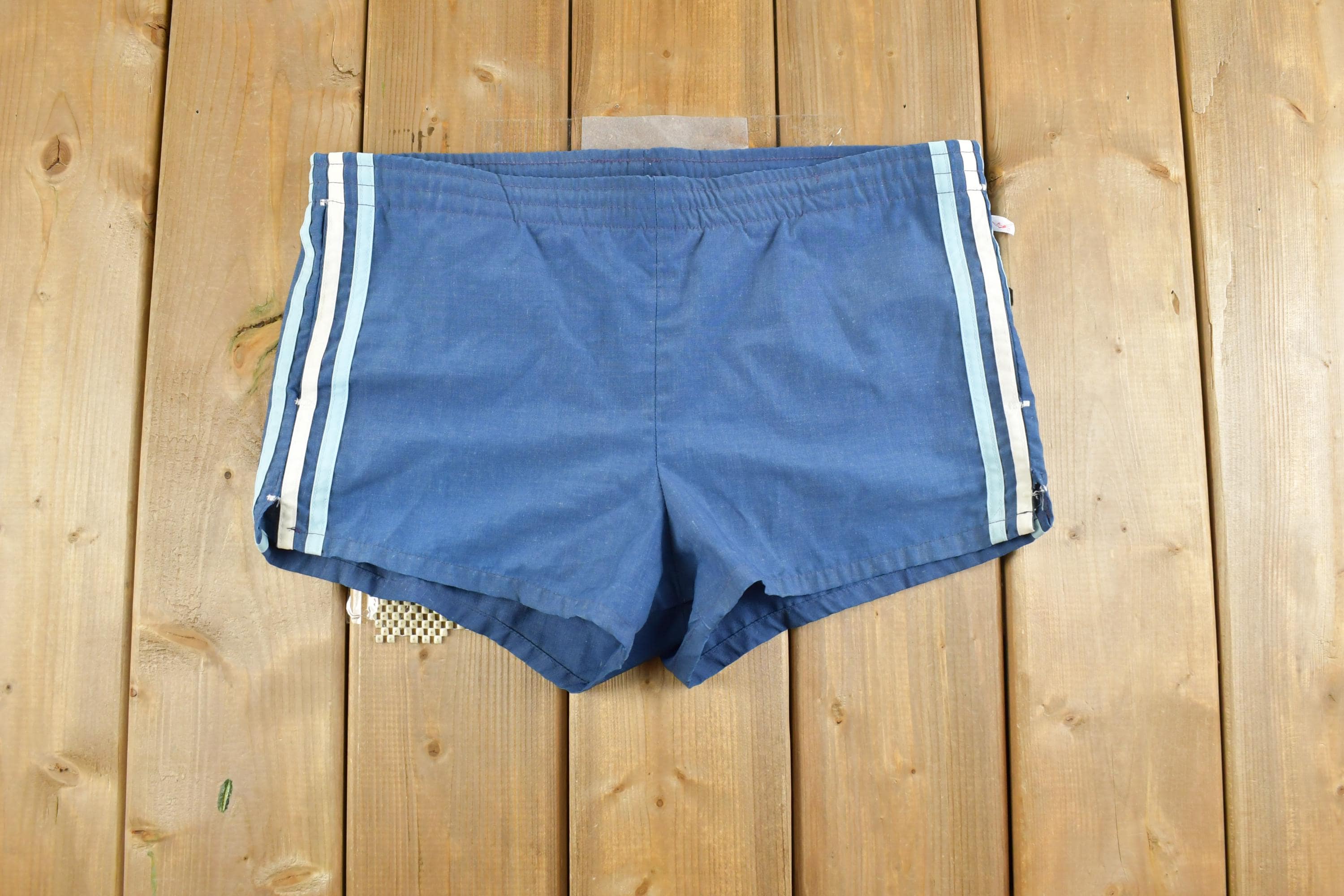 Short Enfant Vintage Jantzen – Taille 28 – Motifs Colorés – État Correct