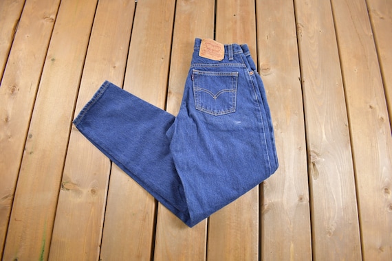 Vintage 1990s Levi's 550 Indigo Jeans Size 28 x 30 / Relaxed Fit / Tapered Leg / Vintage Levi's