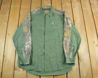 Vintage 2000s Mossy Oak Tree Camo Button Up Shirt Men's XL / Outdoorsman / Hunting Shirt / Camouflage