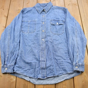 Vintage 1990s Blank Denim Casual Button Up Shirt / 1990s Button Up / Vintage 90s / Basic Button Up