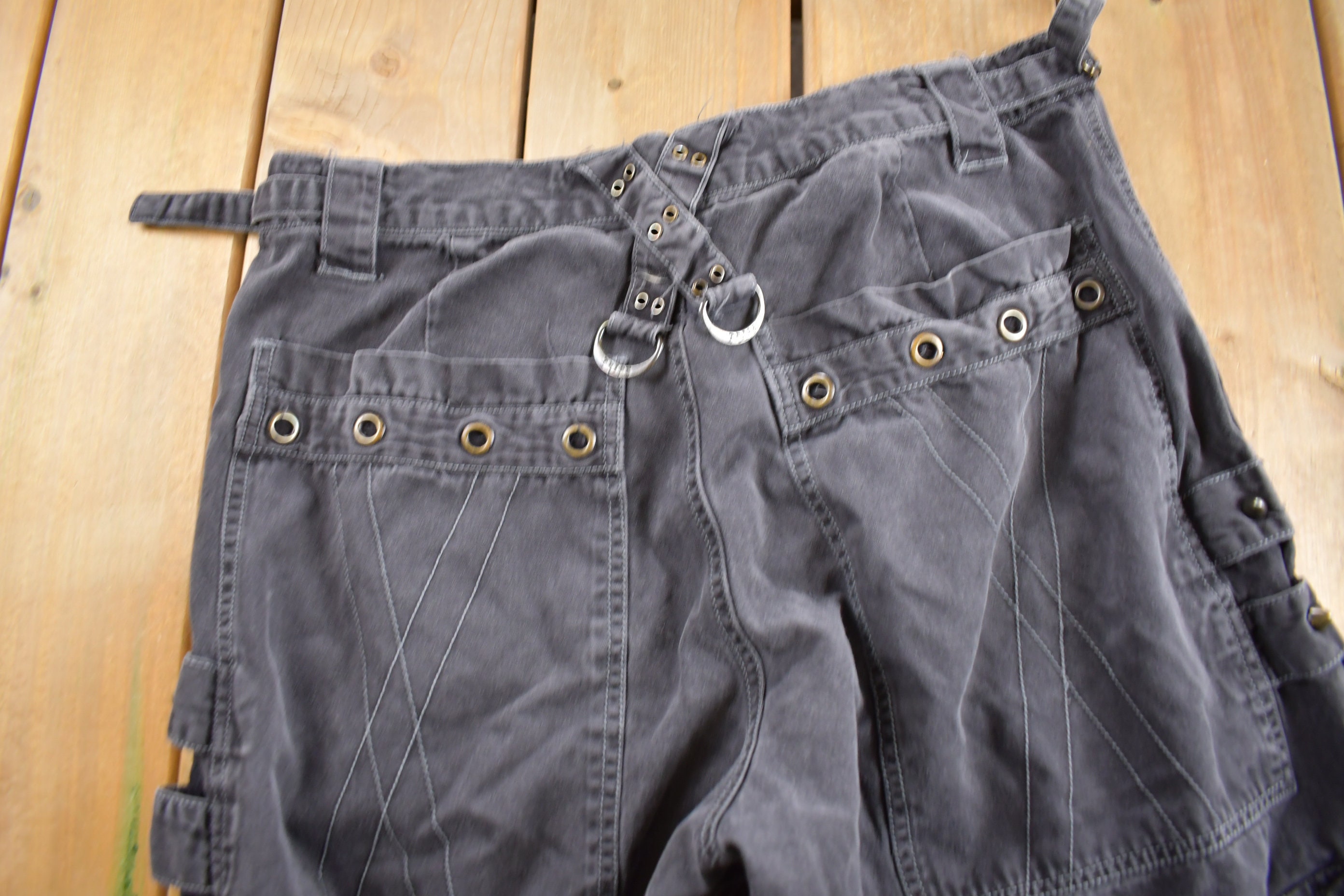 Vintage Y2K Tripp NYC Bondage Shorts Size Large (34) / Cargo