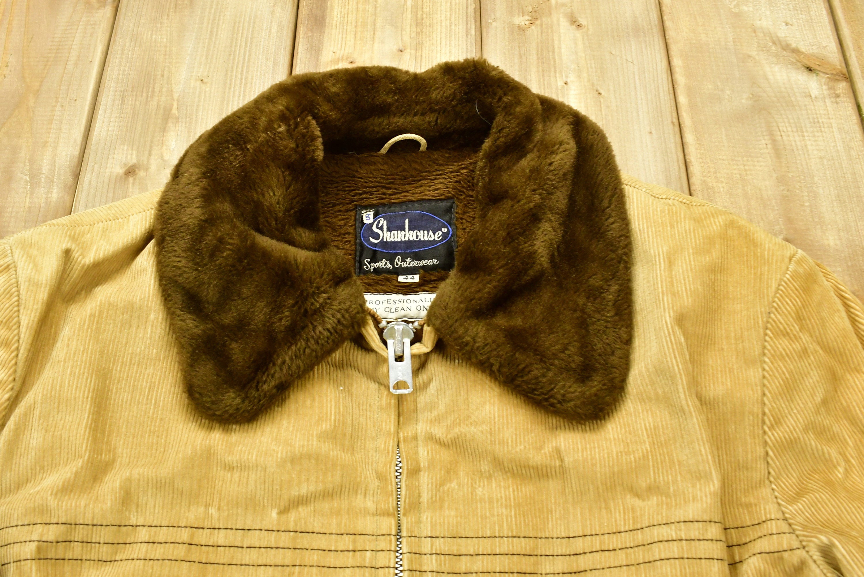 Vintage 1970s Shanhouse Fleece Lined Corduroy Jacket / Fur Collar 