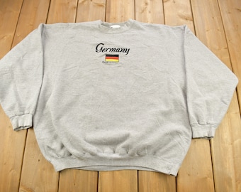 Vintage 1990s Disney Epcot World Showcase Germany Crewneck / Vintage Sweatshirt / Vintage Disney / Embroidered / Epcot