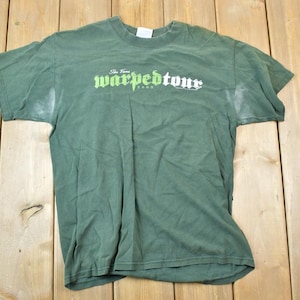 Vintage 2002 Vans Warped Tour  Souvenir T-Shirt / Streetwear / Made In USA / Vacation Tee / Travel T Shirt