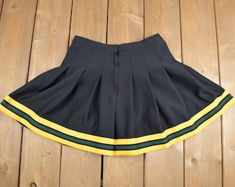 Vintage 1990s Varsity Pleated Skirt Size 27 x 15 / Pleated Skirt / Vintage Skirt / Retro Style / Vintage Cheerleading / 90s Skirt