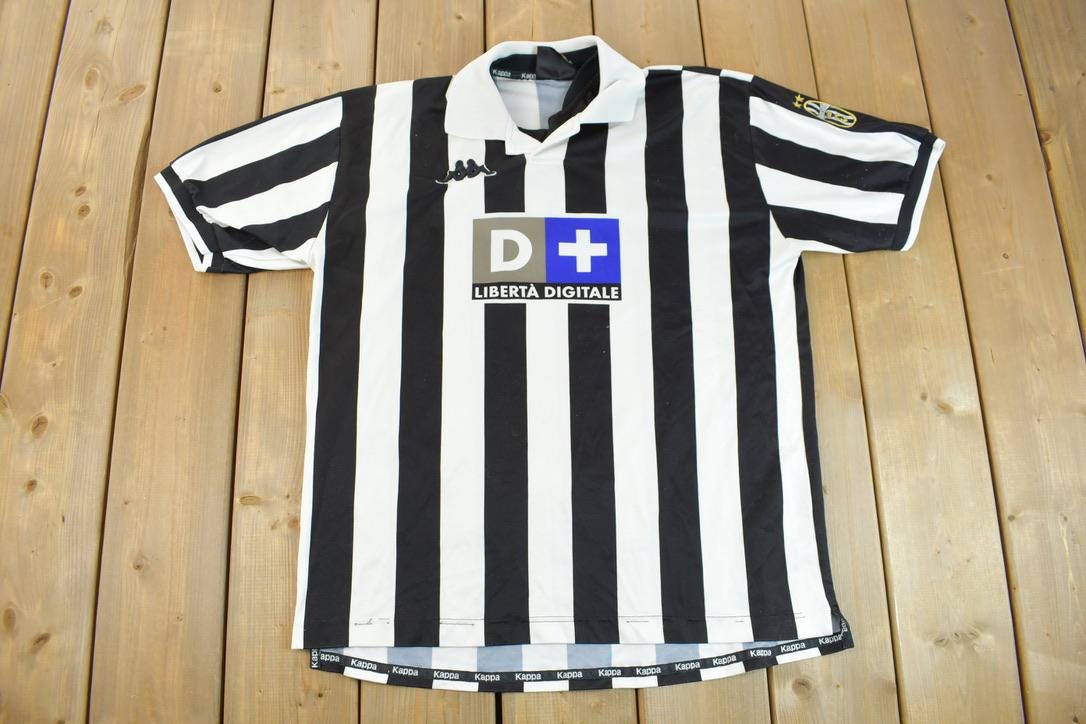 Vintage 1999 Kappa Juventus Home Soccer Jersey / Size XL / #12