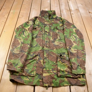 Vintage 1990s US Military Woodland Camouflage Cold Weather Field Jacket / US Army / Militaria / U.S. Army Top / Authentic Military Gear