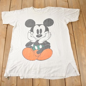 Vintage 1990s Disney Mickey Mouse Graphic T-Shirt