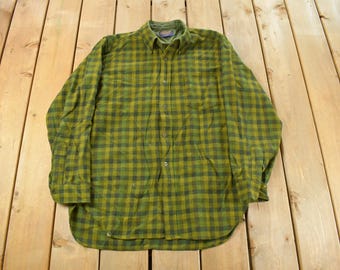 Vintage 1960s Pendleton Wool Flannel Shirt Men's Large / Button Up / 60s Plaid Flannel / Outdoors / True Vintage / Made in USA