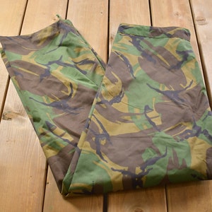 Vintage 1990s US Army Woodland Camouflage Waterproof Pants Size 36 x 29  / Streetwear / Army Pants / Military Pant&#39;s / True Vintage
