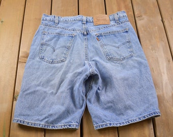 Vintage 1990s Levi's 550 Orange Tab Jean Shorts 32 x 10 / Made in USA / 90s Shorts / Streetwear Fashion / Light Wash / Vintage Jeans/ Jorts