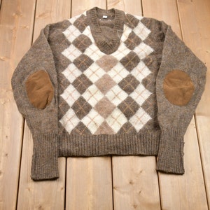 Vintage 1960s Elbow Patches Knitted Sweater / Vintage 90s V-Neck / Pattern Sweater / Outdoor / Hand Knit / Pullover Sweatshirt