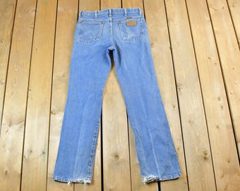 Vintage 1980s Wrangler Denim Jeans Size 32 x 33 Made In USA / Vintage Denim / Vintage Levis / Retro Jeans