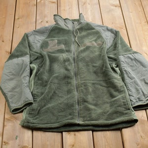 Vintage 1990s Cold Weather Fleece Zip Up Sweater / Outdoorsman / 90s Sweater / Streetwear / Hiking / Fleece Zip up / Military Fleece