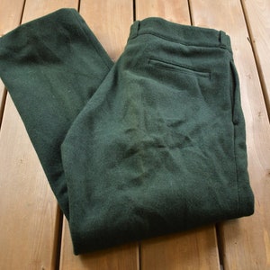 Vintage 1970s Green Johnson Trousers Size 26 x 30.5 / Made in USA / American Vintage / Streetwear Fashion / Vintage Pants