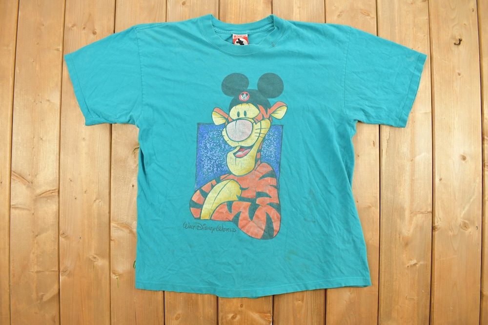 Vintage 1990S Tigger Mickey Inc Graphic T-Shirt Winnie The Pooh Disney / Cartoon / American Streetwear / Vintage Tigger / Vintage Mickey