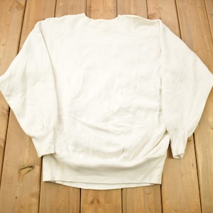 Vintage 1990s Blank White Champion Reverse Weave Crewneck / Vintage Champion / Vintage Pullover / Streetwear / Made In USA / Sportswear