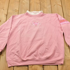 Vintage 1990s Heart Theme Turtleneck Sweater / 90s Turtleneck / Grandma Sweater / Streetwear / Pink Turtleneck / Valentines Day Theme / Love