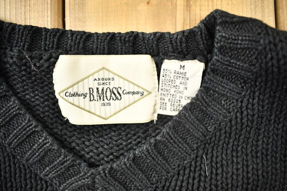Vintage 1990s B.moss Clothing Company Knitted V-neck Sweater Vintage 1990s B.moss Clothing Company Knitted V-neck Sweater