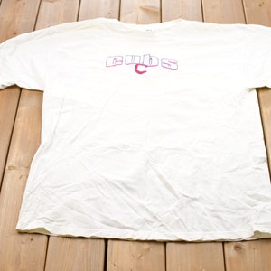 Vintage 1990s Chicago Cubs Starter MLB Graphic T-Shirt / Graphic / 80s / 90s / Streetwear / Retro Style / Baseball T-Shirt / Made In USA
