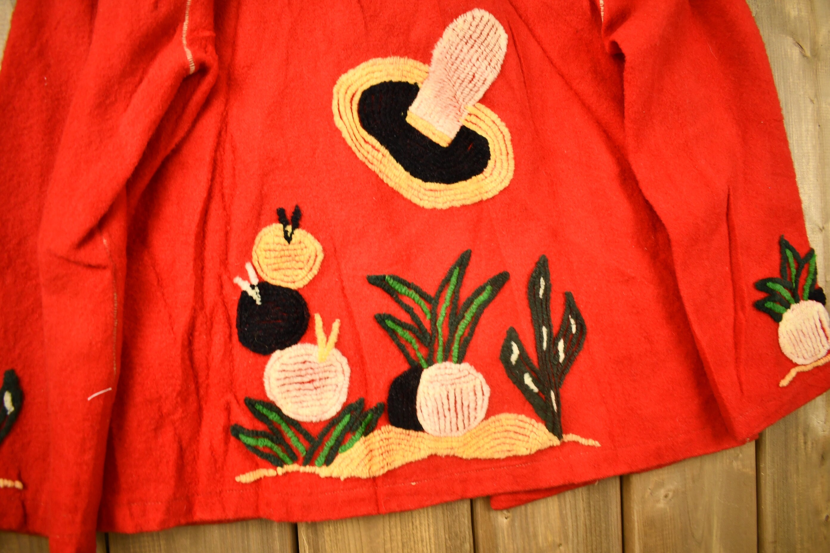 50s “Mexican souvenir jacket” Vintage 1950s Mexican Embroidered Souvenir Jacket / True Vintage