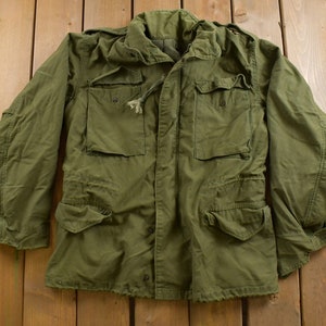 Vintage 1970s Distressed Military Field Coat / True Vintage / Vietnam Era / Militaria / Vintage Army / Army Jacket / Made in USA