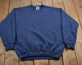 Vintage 1990s Navy Blue Blank Crewneck Sweatshirt / 90s Crewneck / Made In USA / Essential / Streetwear / 90s Blank / Blue Crewneck