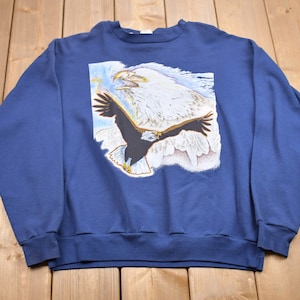 Vintage 1990s American Bald Eagle Graphic Crewneck / Nature Print Sweatshirt  / Wilderness / Pullover Sweatshirt / Made In Canada