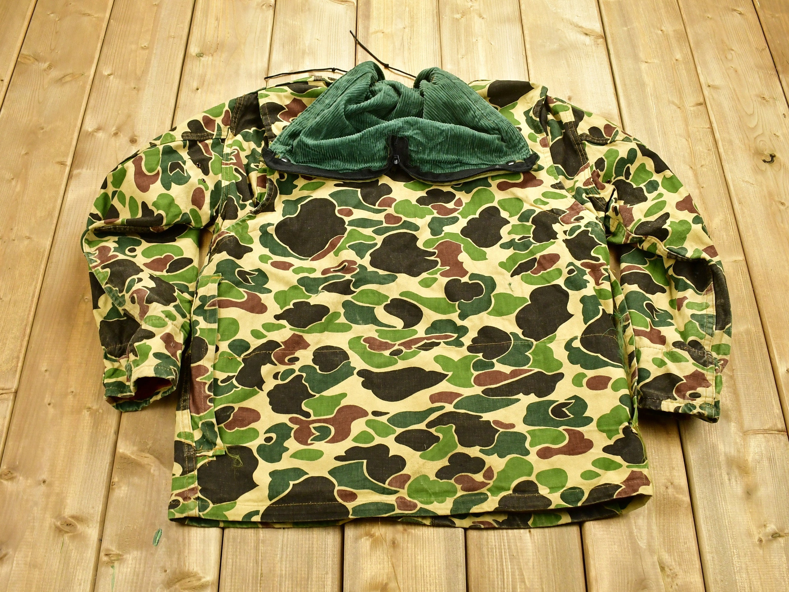 Vintage 1980s Duck Camouflaged Hunting Jacket / All Over Print