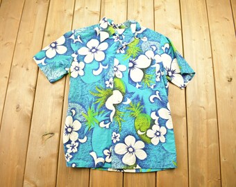 True Vintage 1960s Hawaiian Floral T-Shirt Men's S / Button Up / Palm Tree / Flower Graphic / Big Floral Print / All Over Print
