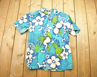 True Vintage 1960s Hawaiian Floral T-Shirt / Button Up / Palm Tree / Flower Graphic / Big Floral Print / All Over Print