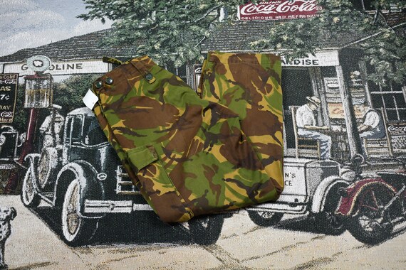 Vintage Cargo Pants / Streetwear Fashion / Bottoms