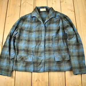 Vintage 1960s Pendleton Women&#39;s Plaid Button Up Shirt / 100% Virgin Wool / True Vintage / Outdoor / Casual Wear / Made In USA / Flannel